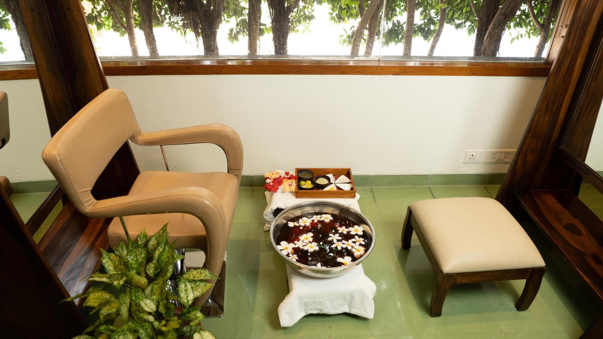 Naad Wellness Hotel Sonipat Exterior photo